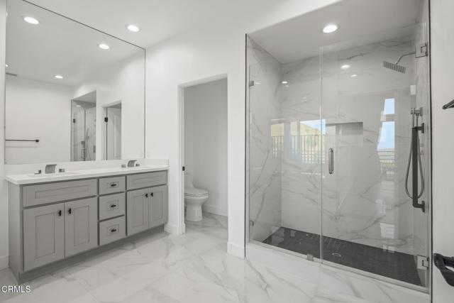 40 Saddlebow Road, Bell Canyon CA: https://media.crmls.org/mediaz/9becc4b6-929e-4590-b97a-12c4f7a9d926.jpg