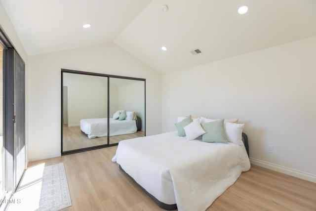 Detail Gallery Image 18 of 28 For 838 Sandberg Ln, Ventura,  CA 93003 - 2 Beds | 2 Baths