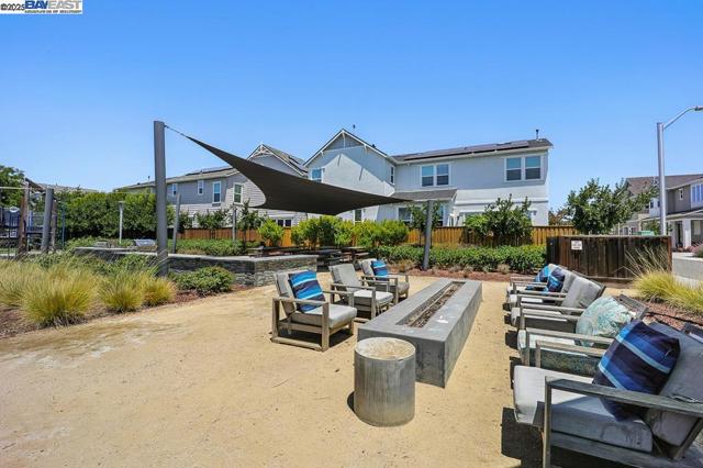 8360 Marine Way, Newark CA: https://media.crmls.org/mediaz/9bef1d78-2804-4a48-bbcb-777d5e0ee684.jpg