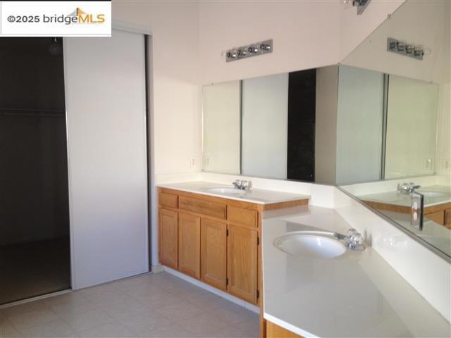 4423 GLEN CANYON CIR, Pittsburg CA: https://media.crmls.org/mediaz/9bef6793-4295-445e-ab6e-39247cdbfae3.jpg