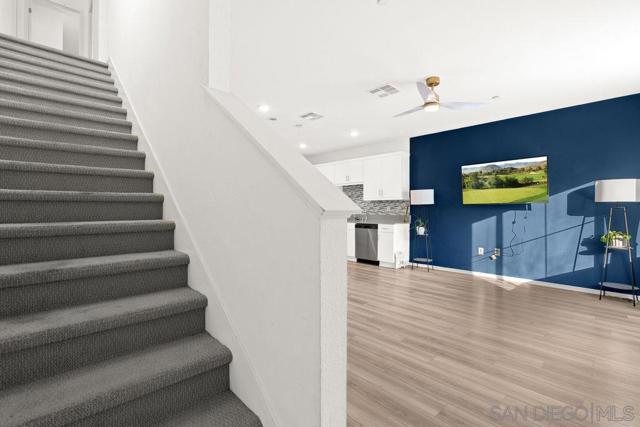 347 Sweet Pl, Fallbrook CA: https://media.crmls.org/mediaz/9bf076dd-9f27-48c7-9ef9-bf4b53757e19.jpg