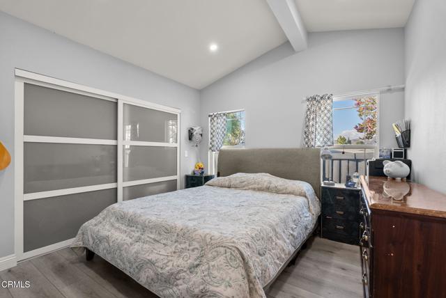 1550 Rory Lane, Simi Valley CA: https://media.crmls.org/mediaz/9bf078f9-2583-484f-8777-693e51b7038e.jpg