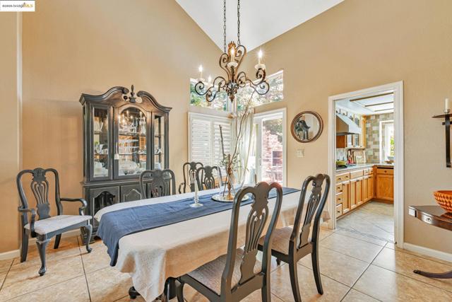4452 Pronghorn Ct, Antioch CA: https://media.crmls.org/mediaz/9bf0d898-7ec5-4074-8ba1-405ddd4ffcd6.jpg