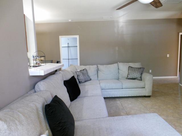 13569 Caliente Drive, Desert Hot Springs CA: https://media.crmls.org/mediaz/9bf10979-671d-4e40-a8c2-621d62426a77.jpg