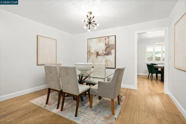 3139 Stinson Cir, Walnut Creek CA: https://media.crmls.org/mediaz/9bf44f3a-e831-44e1-8a0c-161a7fb3f936.jpg
