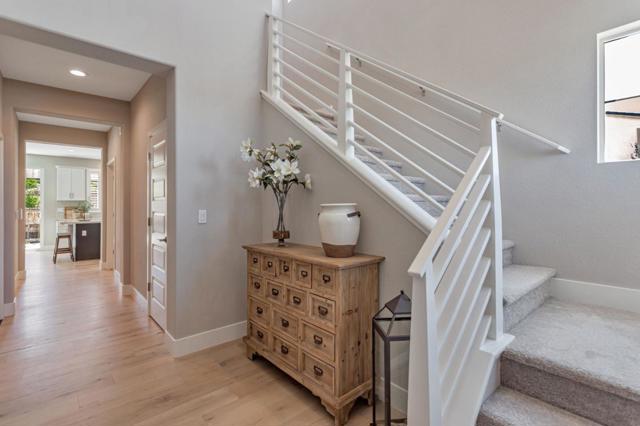 1153 Coyote Peak Way, Hollister CA: https://media.crmls.org/mediaz/9bf47cd2-f609-4b6b-9ab2-73f8bed84e02.jpg