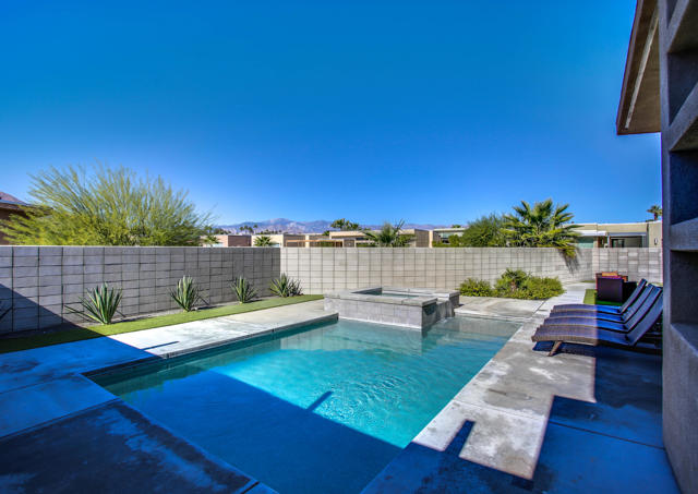 1153 Solace Court, Palm Springs CA: https://media.crmls.org/mediaz/9bf54c3a-6fc5-4498-8e3f-7448dcd31ccd.jpg
