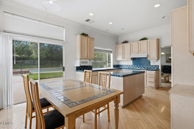 1251 Via Latina Drive, Camarillo CA: https://media.crmls.org/mediaz/9bf5d185-7da1-4d83-bea9-ffbdfcba6261.jpg