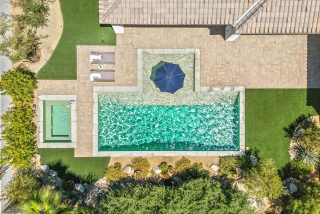 81350 Merv Griffin Way, La Quinta CA: https://media.crmls.org/mediaz/9bf72c93-92cf-4850-a8dd-3fc7ba49bcfe.jpg