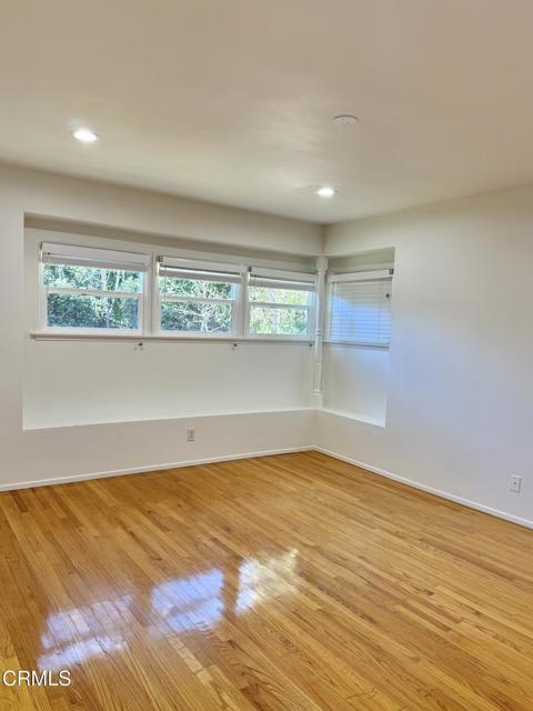 Detail Gallery Image 13 of 25 For 5212 New York Ave Ave, Glendale,  CA 91214 - 4 Beds | 2/1 Baths