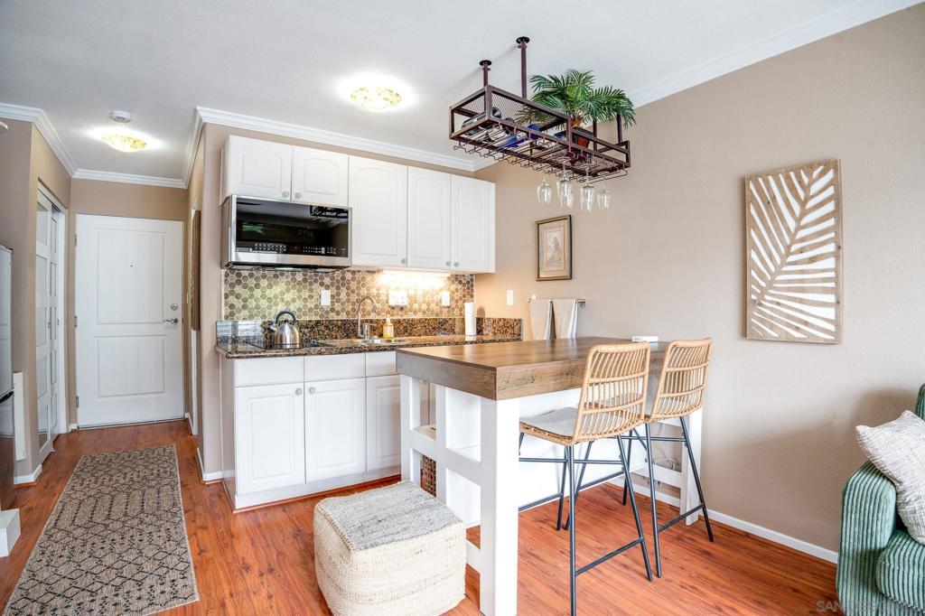 1021 Scott St - photo 2