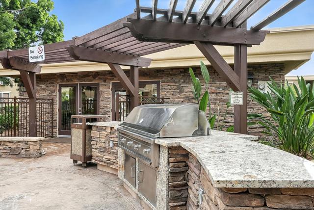 792 Avocado Ave, El Cajon CA: https://media.crmls.org/mediaz/9bf88147-46ce-4852-b69e-3dadedf79c68.jpg