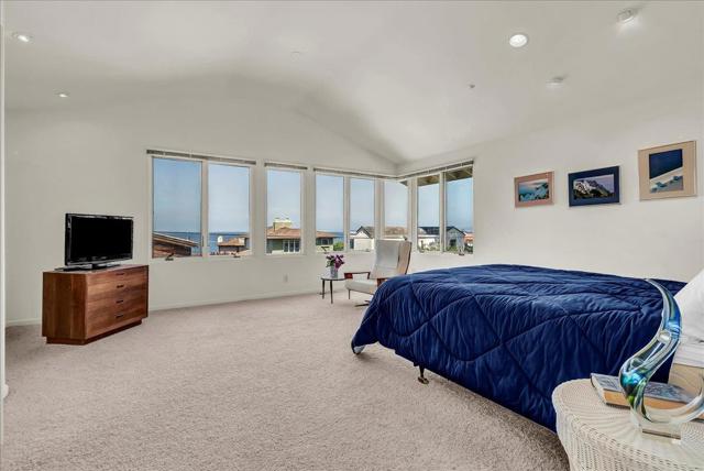 1037 Shell Avenue, Pacific Grove CA: https://media.crmls.org/mediaz/9bf90076-11b4-4811-84e6-cb006bb9d260.jpg