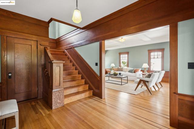 1015 Warfield Ave, Oakland CA: https://media.crmls.org/mediaz/9bf93658-09d7-46e6-9445-0663812d528d.jpg