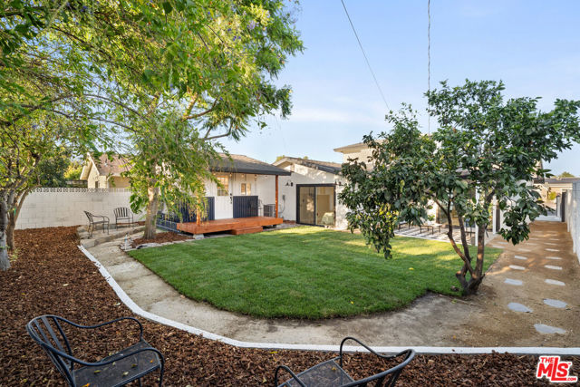 10425 Jordan Avenue photo 30