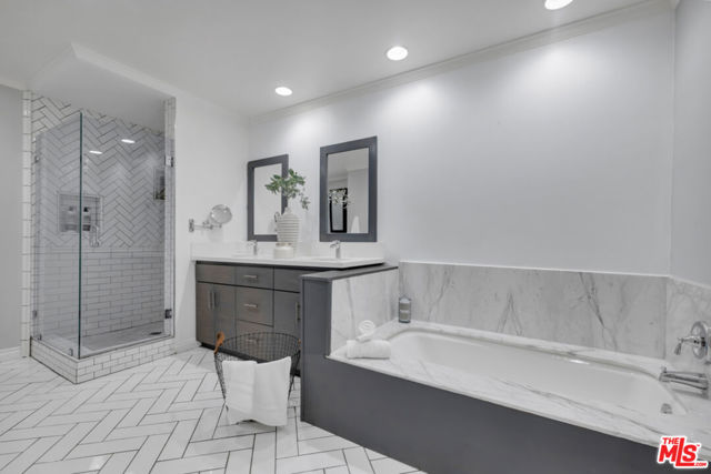 1124 N Kings Road, West Hollywood CA: https://media.crmls.org/mediaz/9bfa41a9-1c2b-4209-a7b9-e6f598645681.jpg