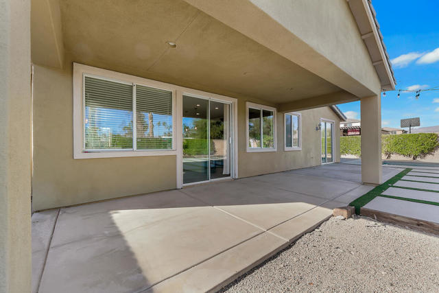 43820 Cape Cod Court, Indio CA: https://media.crmls.org/mediaz/9bfb4807-2659-4ad6-bac7-04a84317390b.jpg