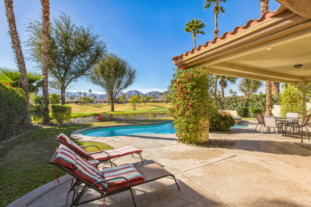 57575 Seminole Drive, La Quinta CA: https://media.crmls.org/mediaz/9bfb5df7-4451-4fbd-b2a2-2381b425e8ab.jpg