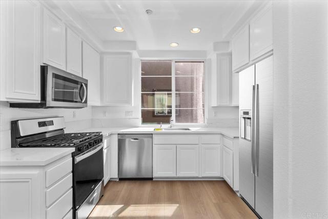 Detail Gallery Image 14 of 47 For 676 Kellogg St, San Marcos,  CA 92078 - 3 Beds | 3 Baths