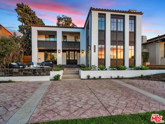 1736 Paseo Del Mar, Palos Verdes Estates CA: https://media.crmls.org/mediaz/9bfc4c08-2547-4ace-b1f1-0a64ecb21caf.jpg