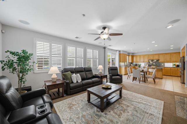 3080 Bresso Dr, Livermore CA: https://media.crmls.org/mediaz/9bfc58b4-b4c2-4017-bb27-551fccf3cc0a.jpg