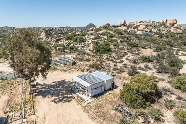 1525 Tea Rose Lane, Jacumba CA: https://media.crmls.org/mediaz/9bfc60da-8a5c-4ce1-90ec-0effa2276695.jpg