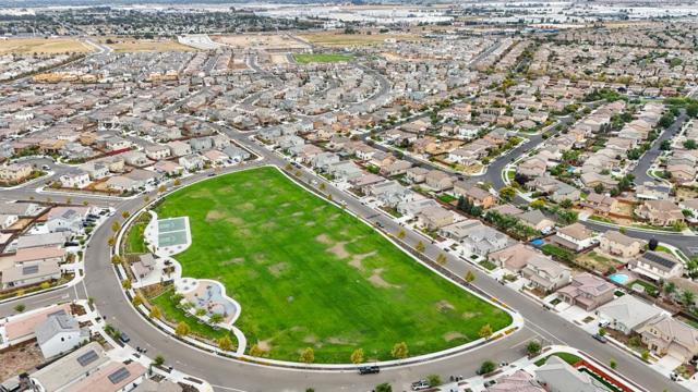 15954 Testarossa Street, Lathrop CA: https://media.crmls.org/mediaz/9bfcdb98-4201-4e8f-97a6-bce3b6a5f9fa.jpg