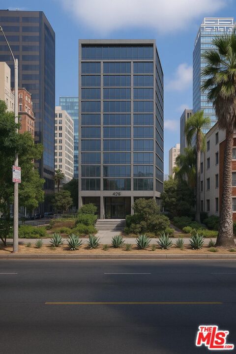 Image 11 of 19 For 674 Catalina Street