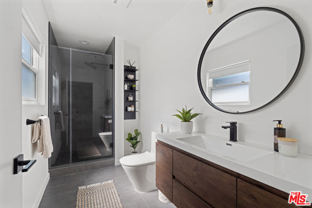 6129 W 76th Street, Los Angeles CA: https://media.crmls.org/mediaz/9bfda781-c238-4411-b204-08c475219088.jpg