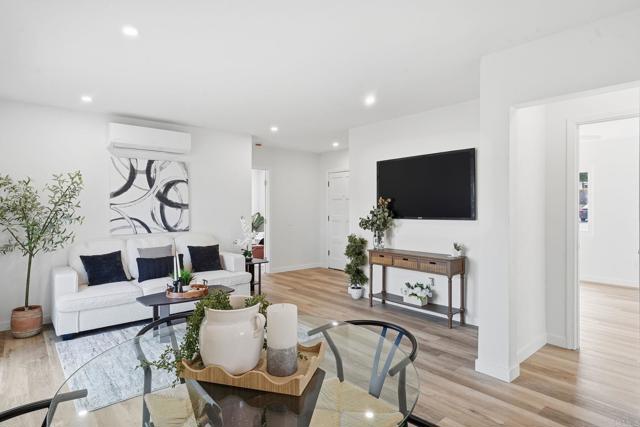 Detail Gallery Image 2 of 40 For 3580 Trophy Dr, La Mesa,  CA 91941 - 3 Beds | 2 Baths