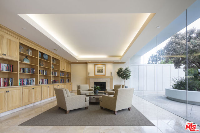 2800 Neilson Way, Santa Monica CA: https://media.crmls.org/mediaz/9c001e01-71f6-4de4-936d-cfea88925cde.jpg