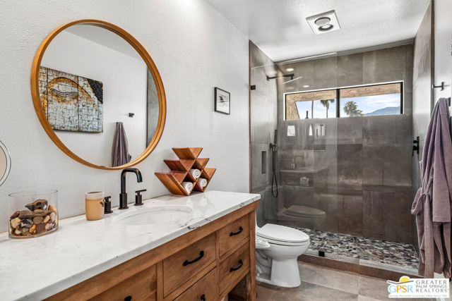 120 E Perlita Circle, Palm Springs, CA 92264