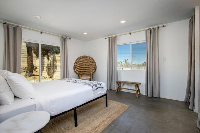 61093 Prescott Trail, Joshua Tree CA: https://media.crmls.org/mediaz/9c01885f-b661-428c-b2e0-335935bfbcb4.jpg