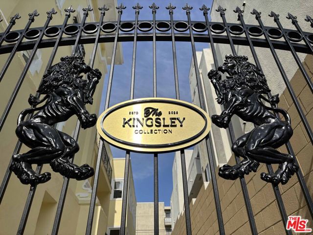 322 S Kingsley Drive, Los Angeles CA: https://media.crmls.org/mediaz/9c01e4c0-3d56-482d-a21a-57fe87c050e8.jpg