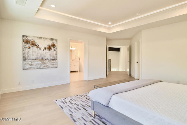 3327 Olivegrove Place, Thousand Oaks CA: https://media.crmls.org/mediaz/9c029868-343f-4a9a-ac8e-f563c5803db5.jpg
