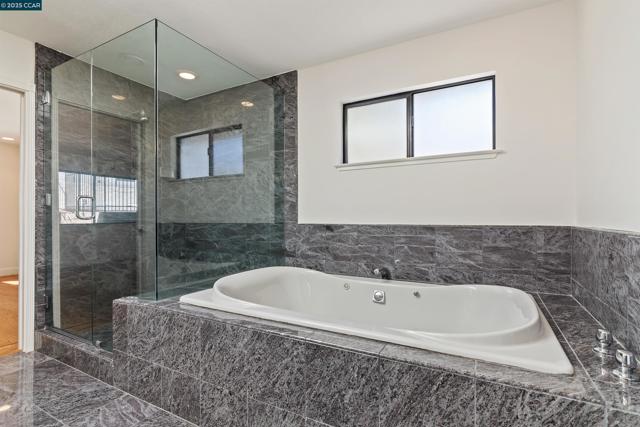 225 Rheem Blvd, Moraga CA: https://media.crmls.org/mediaz/9c039f14-abc3-4b5c-8f2e-fec37aa58859.jpg