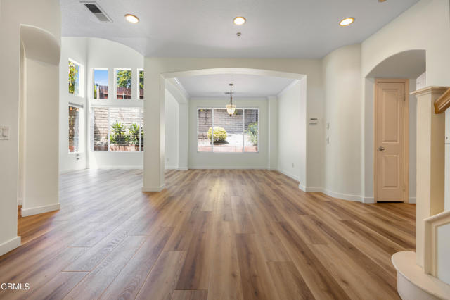 Drew Fenton | 10645 Chiquita Street North Hollywood CA | MLS: 7240179