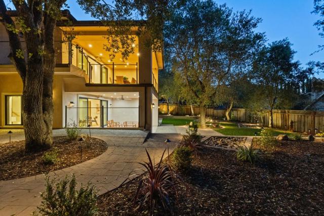 18061 Saratoga Los Gatos Road, Monte Sereno CA: https://media.crmls.org/mediaz/9c03ec26-a323-498d-90b4-b6e925aedbfb.jpg