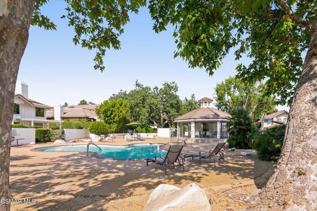 4212 Par Five Drive, Westlake Village CA: https://media.crmls.org/mediaz/9c041f11-329d-4cdc-81b3-525b18afbe95.jpg