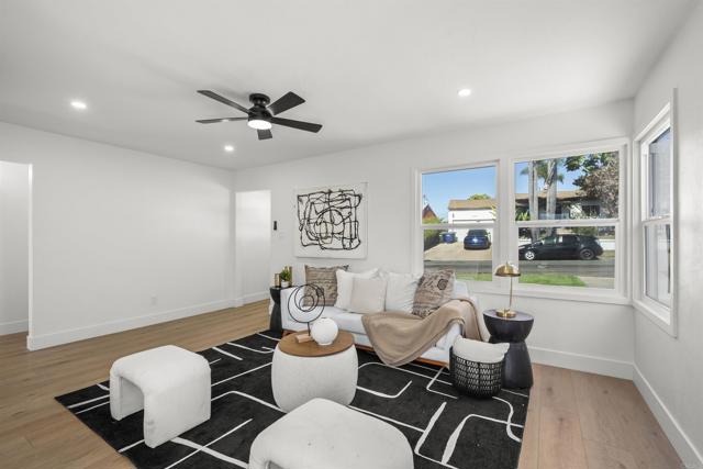 4138 Blackton Dr, La Mesa CA: https://media.crmls.org/mediaz/9c048061-ca42-485a-b2a8-c290e41e9935.jpg