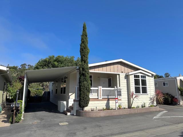 46 Nandina Drive, Aptos CA: https://media.crmls.org/mediaz/9c04c7dd-4599-4811-a0a1-0d47efc65565.jpg