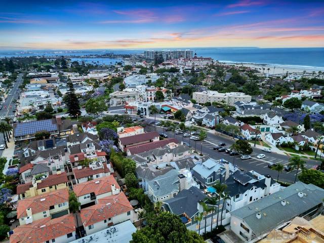 1050 Isabella Ave, Coronado CA: https://media.crmls.org/mediaz/9c05d696-a1b7-4fd6-9439-68c248dfa3d9.jpg