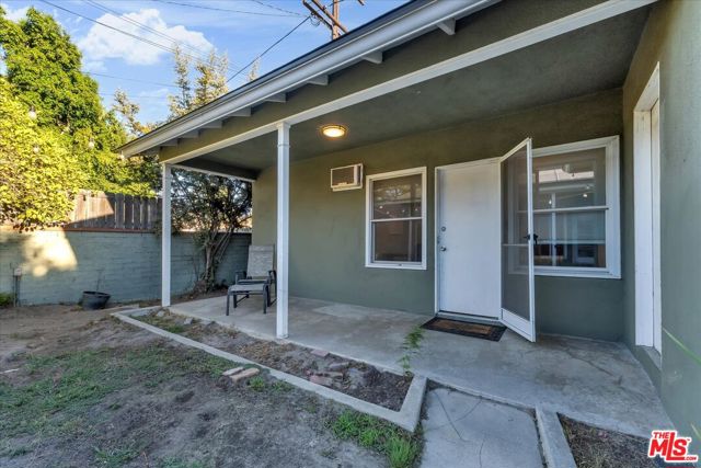 12430 Cumpston Street photo 35