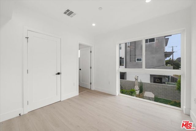 4922 S Centinela Avenue, Los Angeles CA: https://media.crmls.org/mediaz/9c06a6d8-a33c-42aa-bdef-7b3898391871.jpg