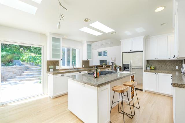 225 N Almenar Drive,  CA: https://media.crmls.org/mediaz/9c06b7b5-9654-46df-ba76-ac5152fb3193.jpg