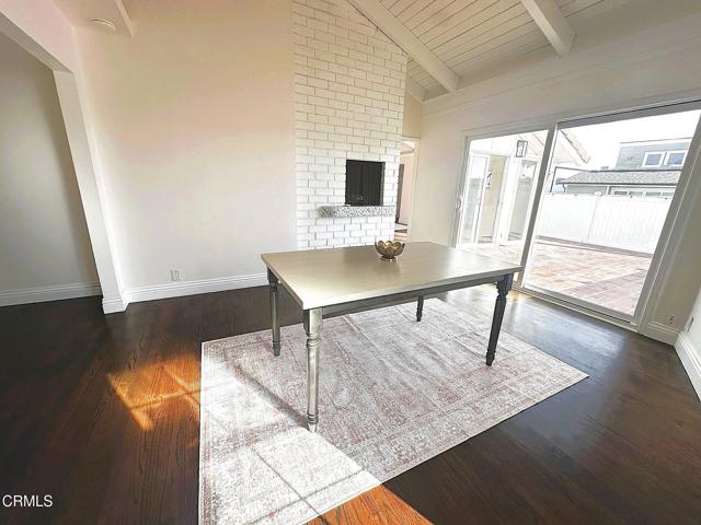 Detail Gallery Image 9 of 26 For 999 Waterbury Ln, Ventura,  CA 93001 - 4 Beds | 3 Baths