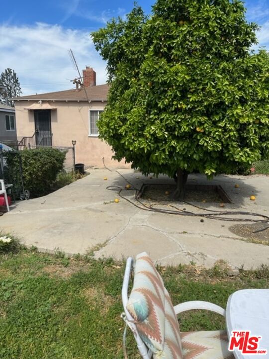 15914 Vose Street photo 2