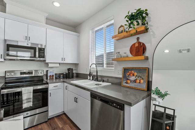 1278 San Antonio Street, Soledad CA: https://media.crmls.org/mediaz/9c08ec53-ebd6-4fbd-89f4-0e81cf35303d.jpg