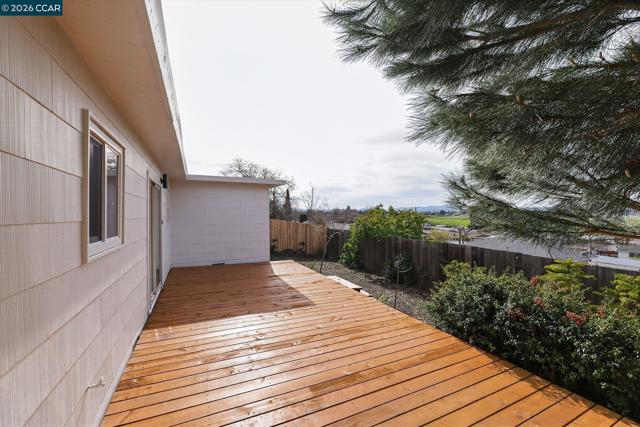 1838 Overhill Rd, Concord CA: https://media.crmls.org/mediaz/9c0905e5-3c3b-428b-b975-8532193cdc66.jpg