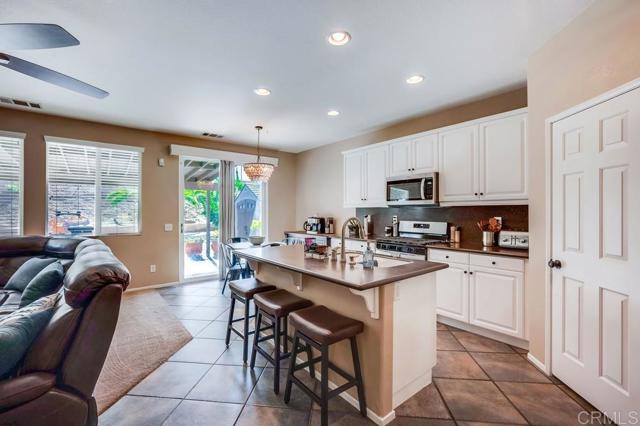 Detail Gallery Image 10 of 53 For 31933 Browning St, Murrieta,  CA 92563 - 5 Beds | 3 Baths